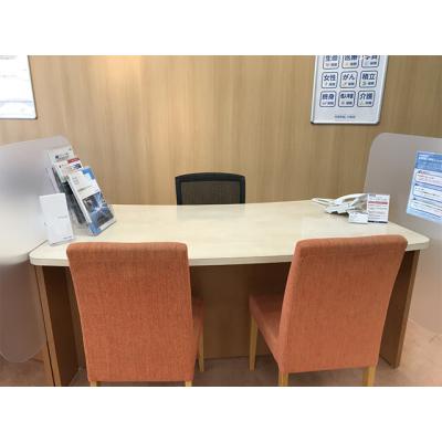 保険見直し本舗 イオンモールつがる柏店 相談スペース