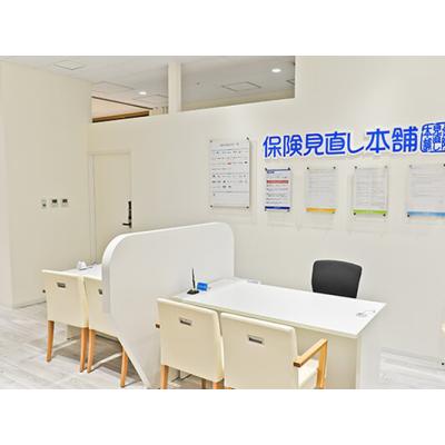 保険見直し本舗 ウィングキッチン京急川崎店 相談スペース1