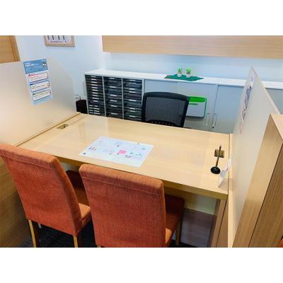 保険見直し本舗 ビバモールさいたま新都心店 相談スペース1