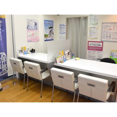 保険見直し本舗 南千住LaLaテラス店 相談スペース
