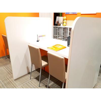 保険クリニック ララガーデン川口店 相談スペース